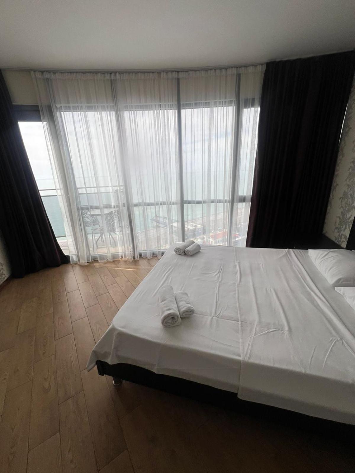 Seaview Panoramic Apartments Orbi Sea Towers Batumi באטומי מראה חיצוני תמונה